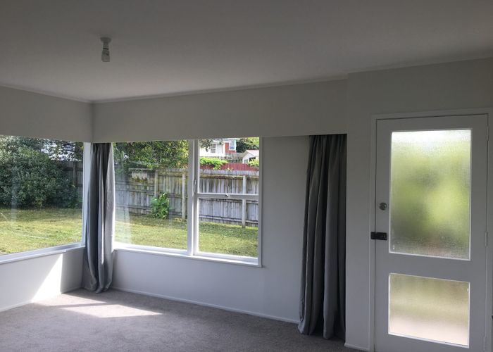  at 1/16 Kapiti Place, Sunnynook, North Shore City, Auckland
