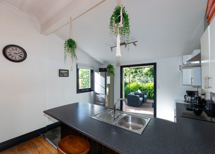  at 131 Shakespeare Road, Bluff Hill, Napier
