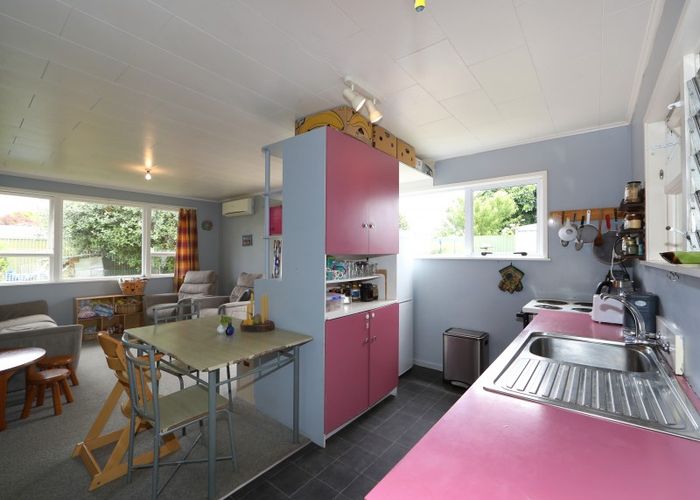  at 30 Dover Road, Flaxmere, Hastings