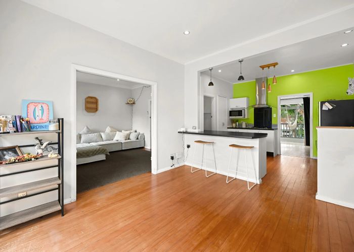  at 36 Forest Lake Road, Forest Lake, Hamilton, Waikato