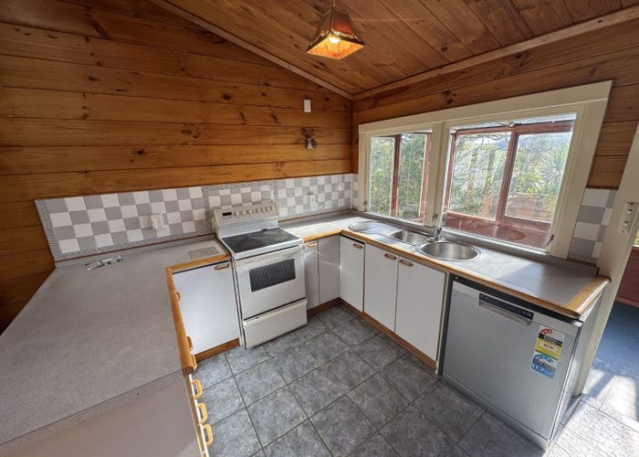  at 9 Versailles Street, Karori, Wellington, Wellington