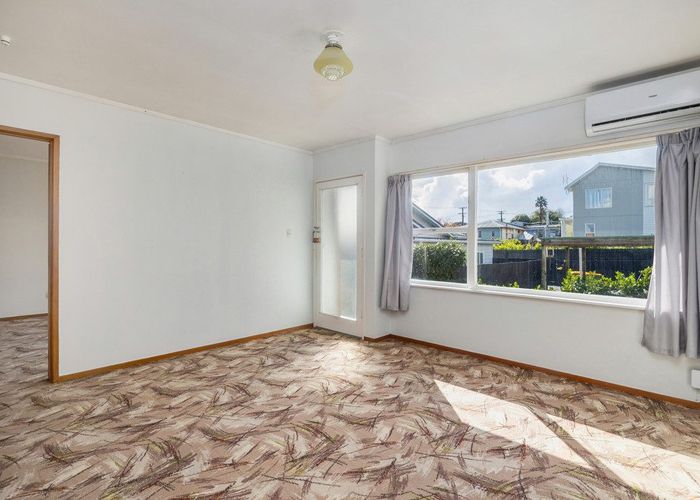  at 3/4 Harlston Road, Mount Albert, Auckland