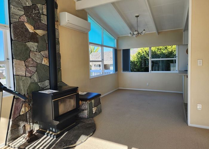  at 24 Megan Avenue, Pakuranga Heights, Manukau City, Auckland