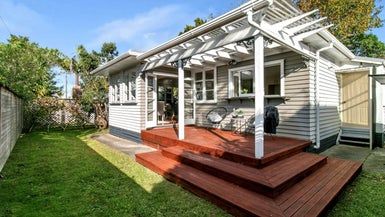  at 6 Matipo Road, Te Atatu Peninsula, Auckland