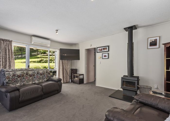  at 2/19 James Grove, Stokes Valley, Lower Hutt