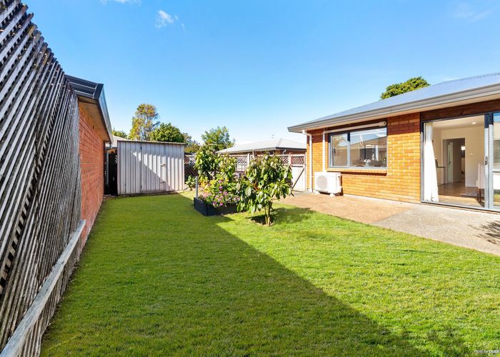  at 4/7 Mona Avenue, Mangere Bridge, Auckland