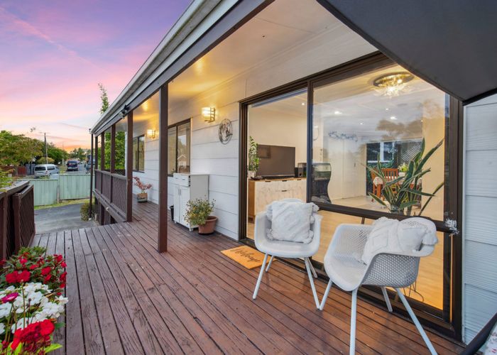  at 2/45 Ashlynne Avenue, Papatoetoe, Manukau City, Auckland