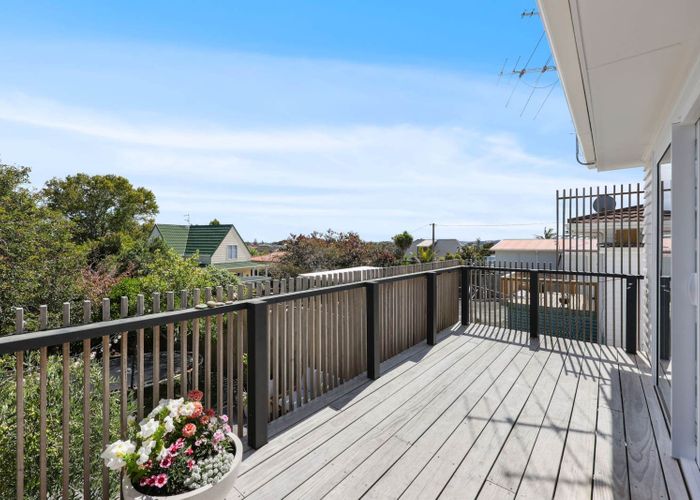  at 1/13 Kia Ora Road, Beach Haven, North Shore City, Auckland