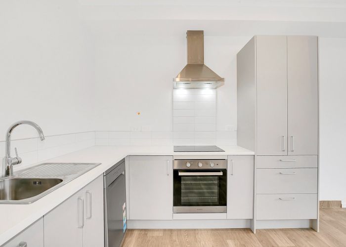  at 1/500 Te Atatu Road, Te Atatu Peninsula, Waitakere City, Auckland