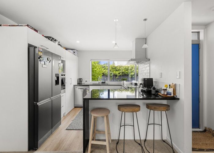  at 11 Longueval Lane, Broomfield, Christchurch City, Canterbury