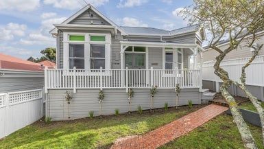 at 84 Overtoun Terrace, Hataitai, Wellington