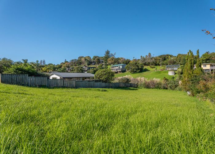 at 32 Hamilton Road, Surfdale, Waiheke Island, Auckland