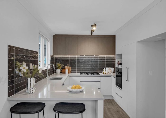  at 9 Ribblesdale Road, Henderson, Waitakere City, Auckland