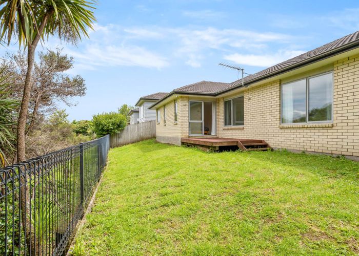  at 5 Northbrook Close, Greenhithe, Auckland