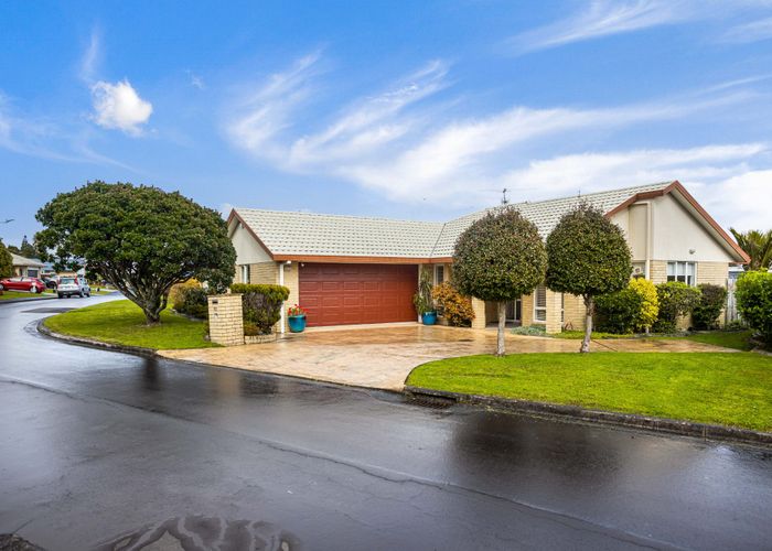  at 55 Kingdale Road, Henderson, Auckland