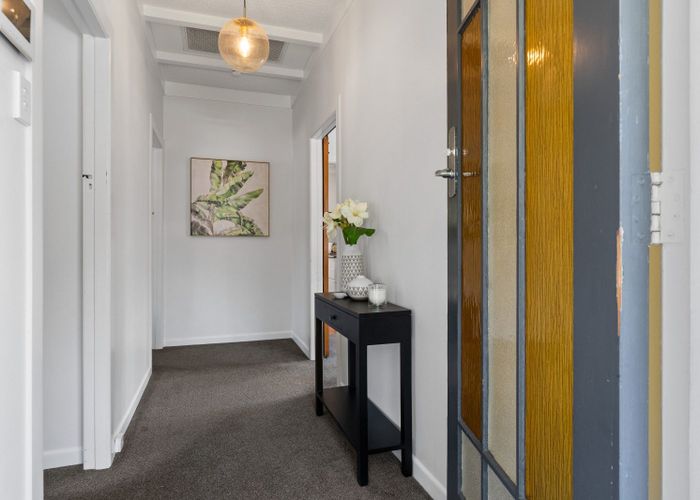  at 41 Hillsborough Road, Hillsborough, Auckland