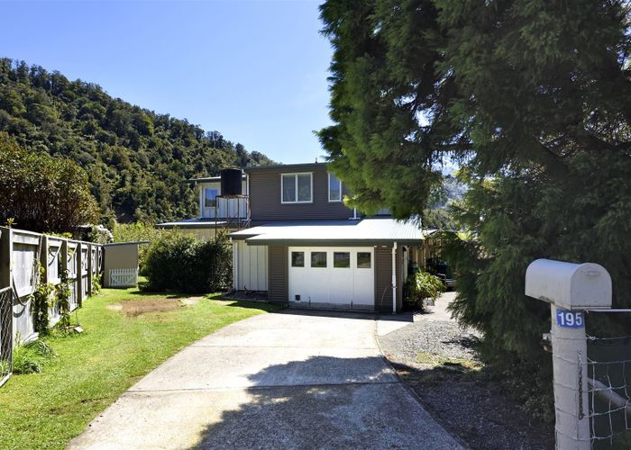 at 195 Duncan Bay, Tennyson Inlet, Marlborough