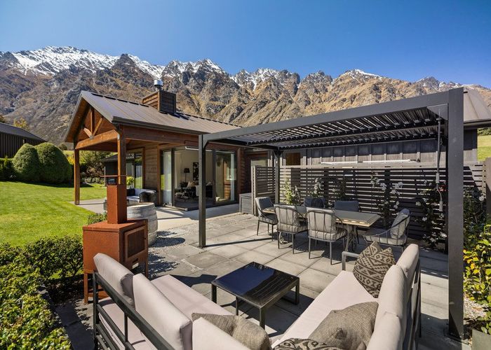  at 6 Pendeen Crescent, Jacks Point, Queenstown-Lakes, Otago