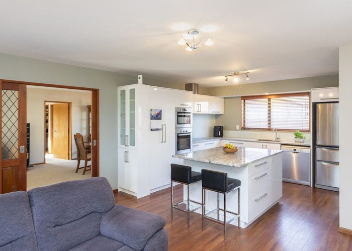  at 8 Orlando Crescent, Waimairi Beach, Christchurch City, Canterbury