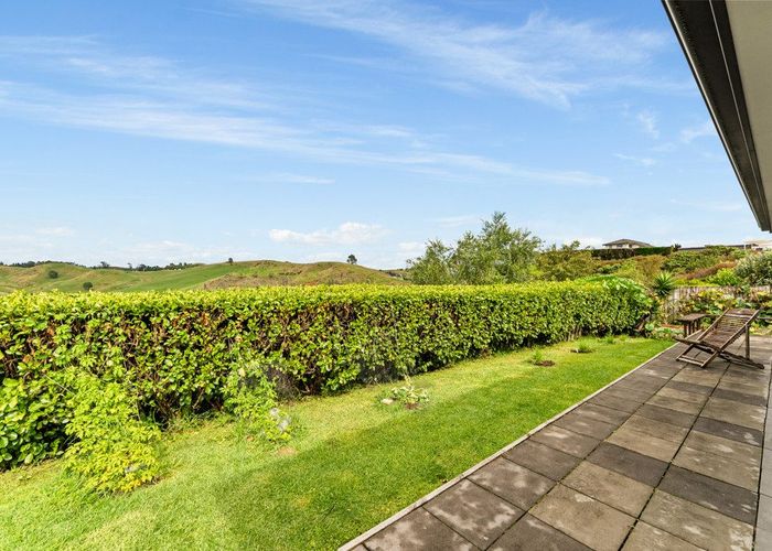  at 8 Ballintoy Park Drive, Welcome Bay, Tauranga, Bay Of Plenty