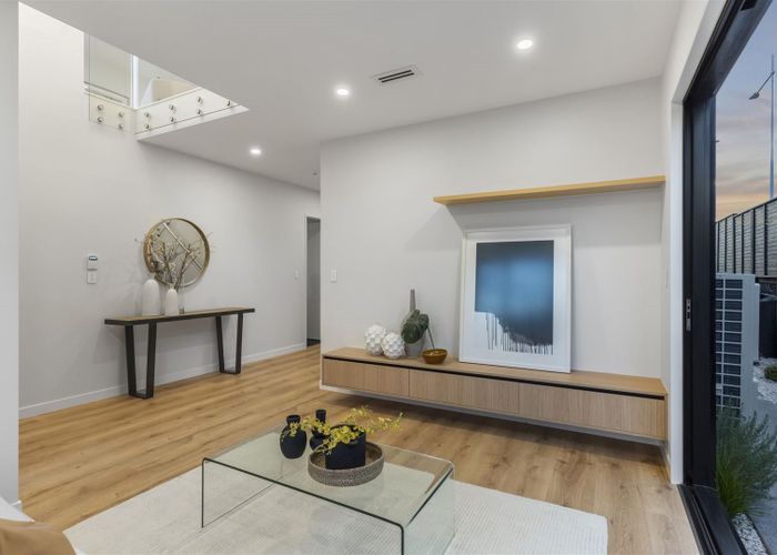  at 3 Fender Place, Long Bay, Auckland