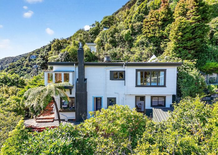  at 19 Karaka Street, Eastbourne, Lower Hutt, Wellington