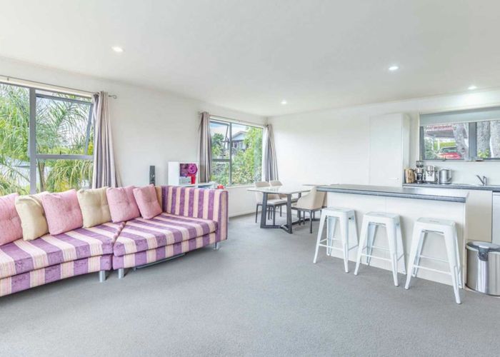  at 33 Keegan Drive, Massey, Auckland