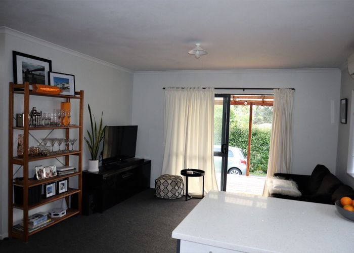  at 1/10 Hinau Street, New Lynn, Waitakere City, Auckland