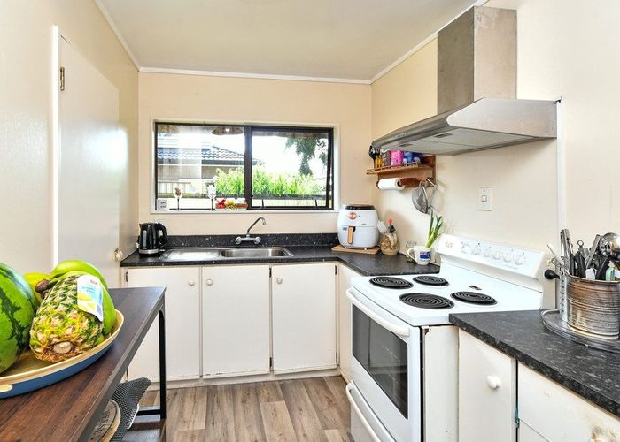 at 9B Sunnyside Crescent, Papatoetoe, Auckland