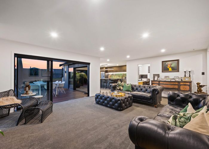  at 2 Somerville Road, Shelly Park, Manukau City, Auckland