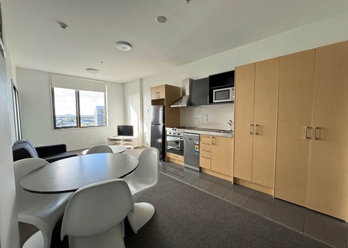  at 1102/17 Putney Way, Manukau, Manukau City, Auckland