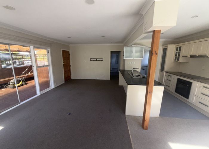  at 2 Garfield Road, Helensville, Rodney, Auckland