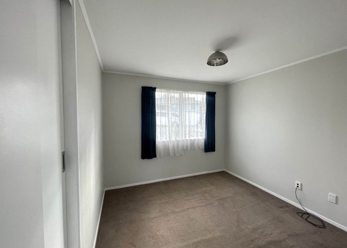  at 17 Glucina Place, Glen Eden, Waitakere City, Auckland