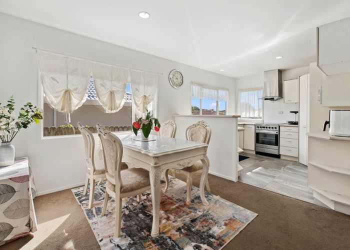  at 1/144 Whitford Road, Somerville, Manukau City, Auckland