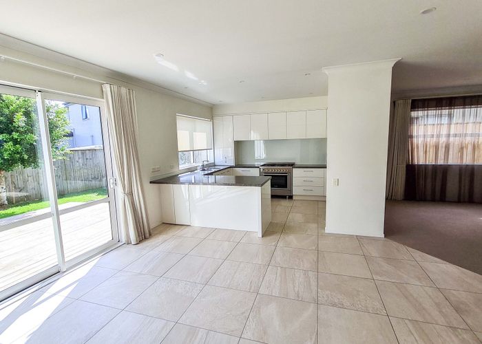  at 5 McCathie Drive, Flat Bush, Manukau City, Auckland