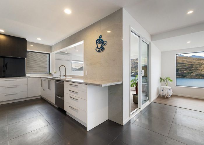  at 22 Golden Terrace, Queenstown Hill, Queenstown-Lakes, Otago