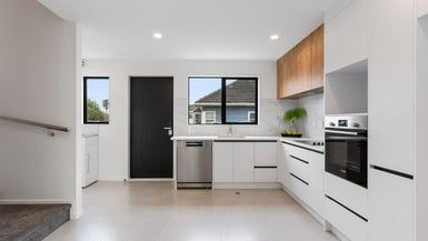  at 3/19 Alverston Street, Waterview, Auckland
