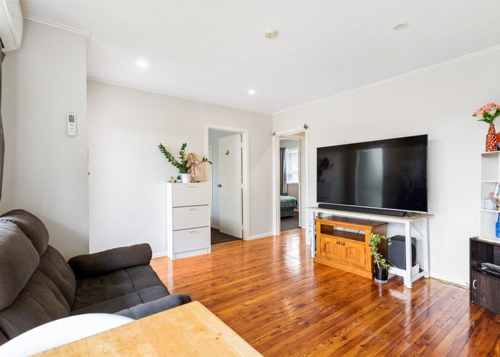  at 2/16 Boyd Avenue, Onehunga, Auckland