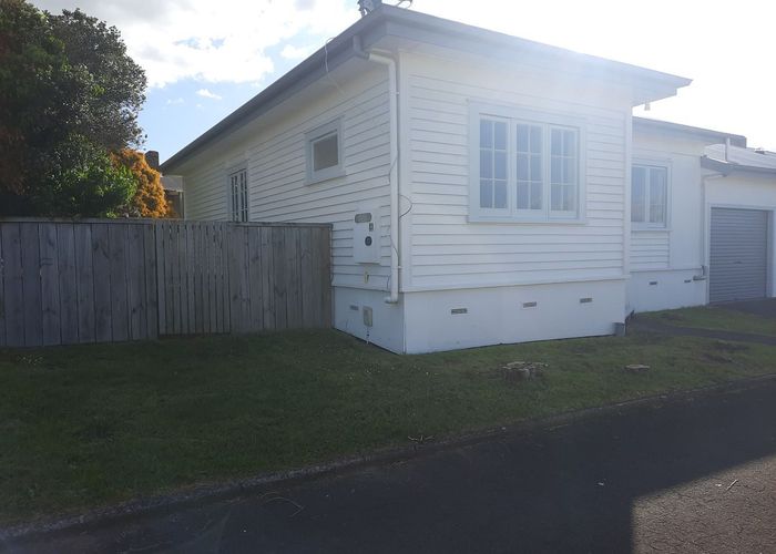  at 66 Storey Avenue, Forest Lake, Hamilton, Waikato