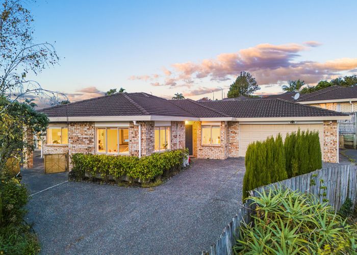  at 17 Gendo Avenue, Henderson, Auckland