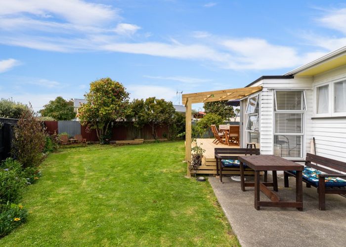  at 9 Iti Street, Otaki