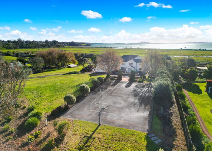  at 52 Porterfield Road, Howick