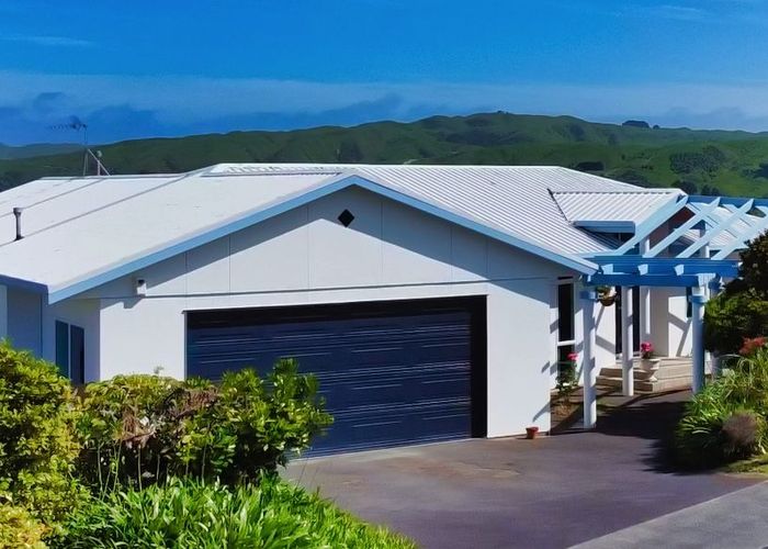  at 39 Lanyon Place, Whitby, Porirua
