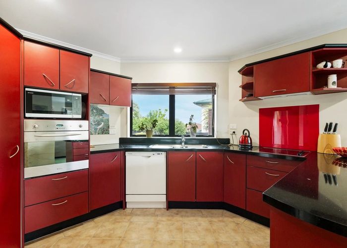  at 320 Hill Road, The Gardens, Auckland