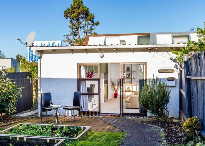  at 3/6 Willcott Street, Mount Albert, Auckland City, Auckland