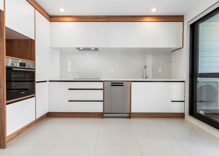  at 2/113 Boundary Road, Blockhouse Bay, Auckland City, Auckland