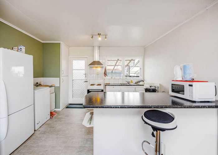  at 3/37 Buckingham Crescent, Manukau, Manukau City, Auckland