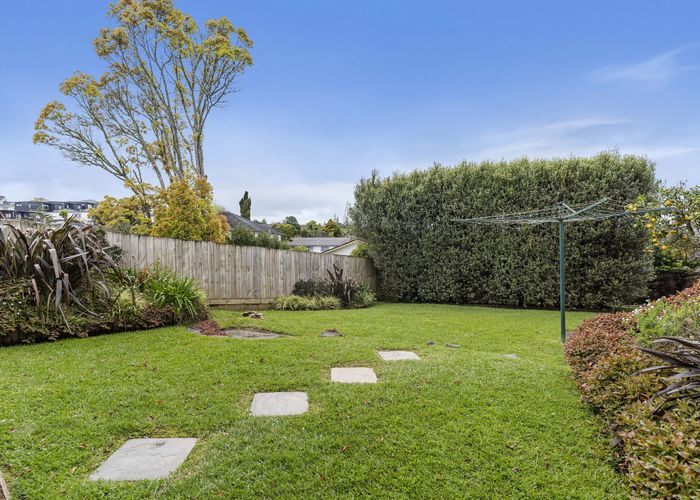 at 45 Cockayne Crescent, Sunnynook, Auckland