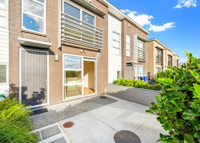 at 7 Spotted Dove Road, Hobsonville, Waitakere City, Auckland