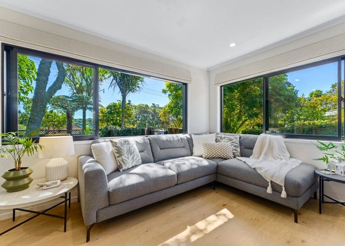  at 1/12 Philson Terrace, Browns Bay, Auckland